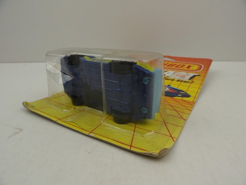 Matchbox Superfast #18 Pontiac Firebird Racer (Blue #10) - Picture 3 of 8
