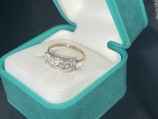 10kt Solid Yellow Gold Princess Cut 3 Stone CZ Ring Size 7.5