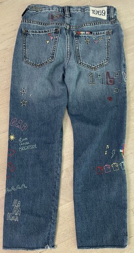 Girls Embroidered Jeans - Gap Size 8 - Amazing ๐คฉ ๐๐ - Picture 5 of 6