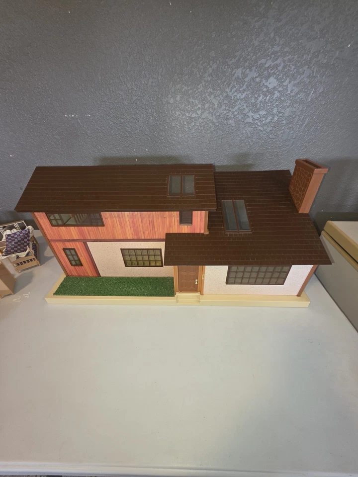 Tomy Vintage 1980s Smaller Home and Garden Play Dollhouse With 45 Accessories - Image 3 of 4