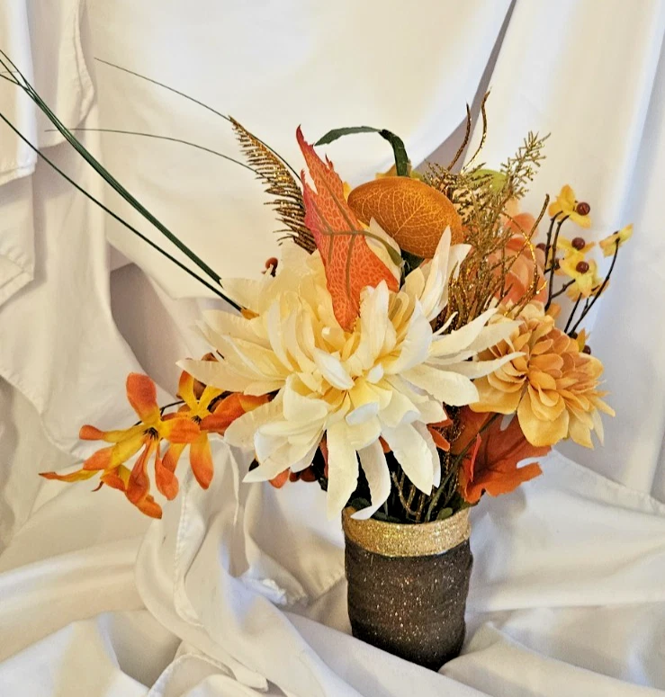 Fall/autumn artificial flower arrangement A4 - Image 2 of 4