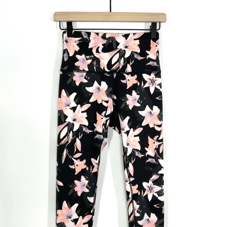 Leggings Victoria's Secret Essential Bolsillo TALLA 4 Negro Estampado Floral Lirio Foto 3 de 4
