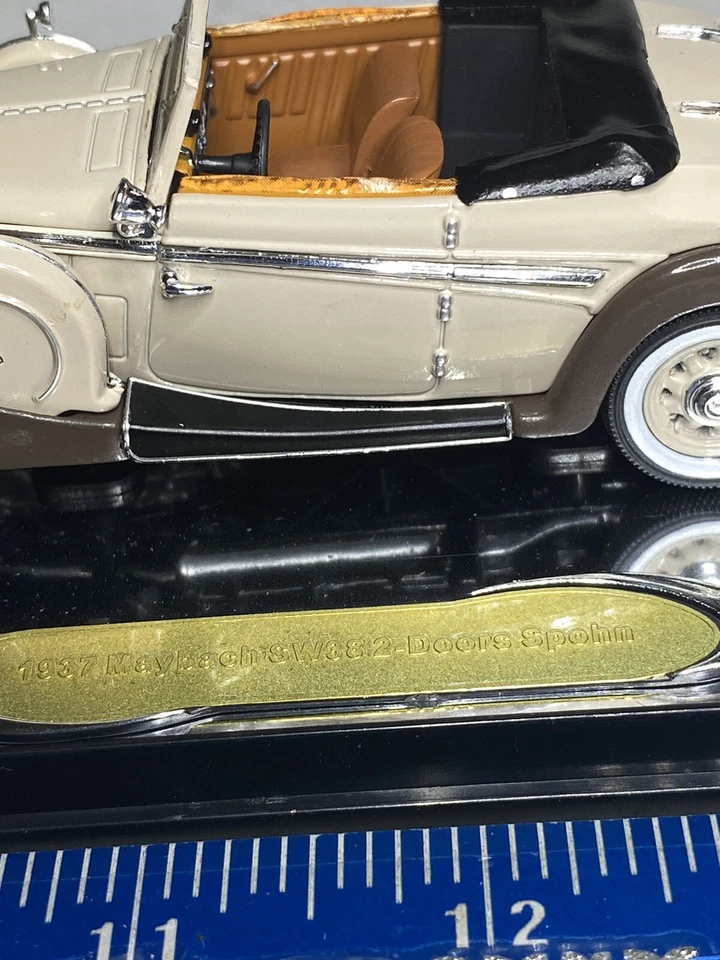 1:43 - Signature Models - 1937 Maybach SW38 2 Doors Spohn  Beige Brown & Case - Image 2 of 4