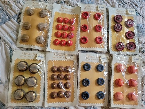 Lote de 8 tarjetas completas vintage de botones tonos de moda antiguos hechas en EE. UU. azul naranja - Imagen 1 de 6