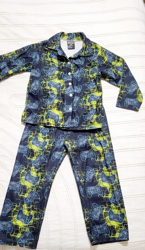 Boy's Kids Pajama Set Size 5 /6 Games Winter Sleepwear Comfy