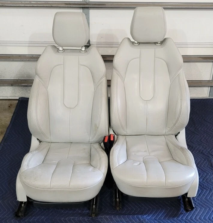 Land Rover Range Rover Evoque 2012-2015 SUV de 4 puertas 2 asientos delanteros blancos Foto 3 de 4