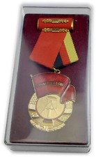 DDR B.0008i Orden "Banner der Arbeit" Stufe III