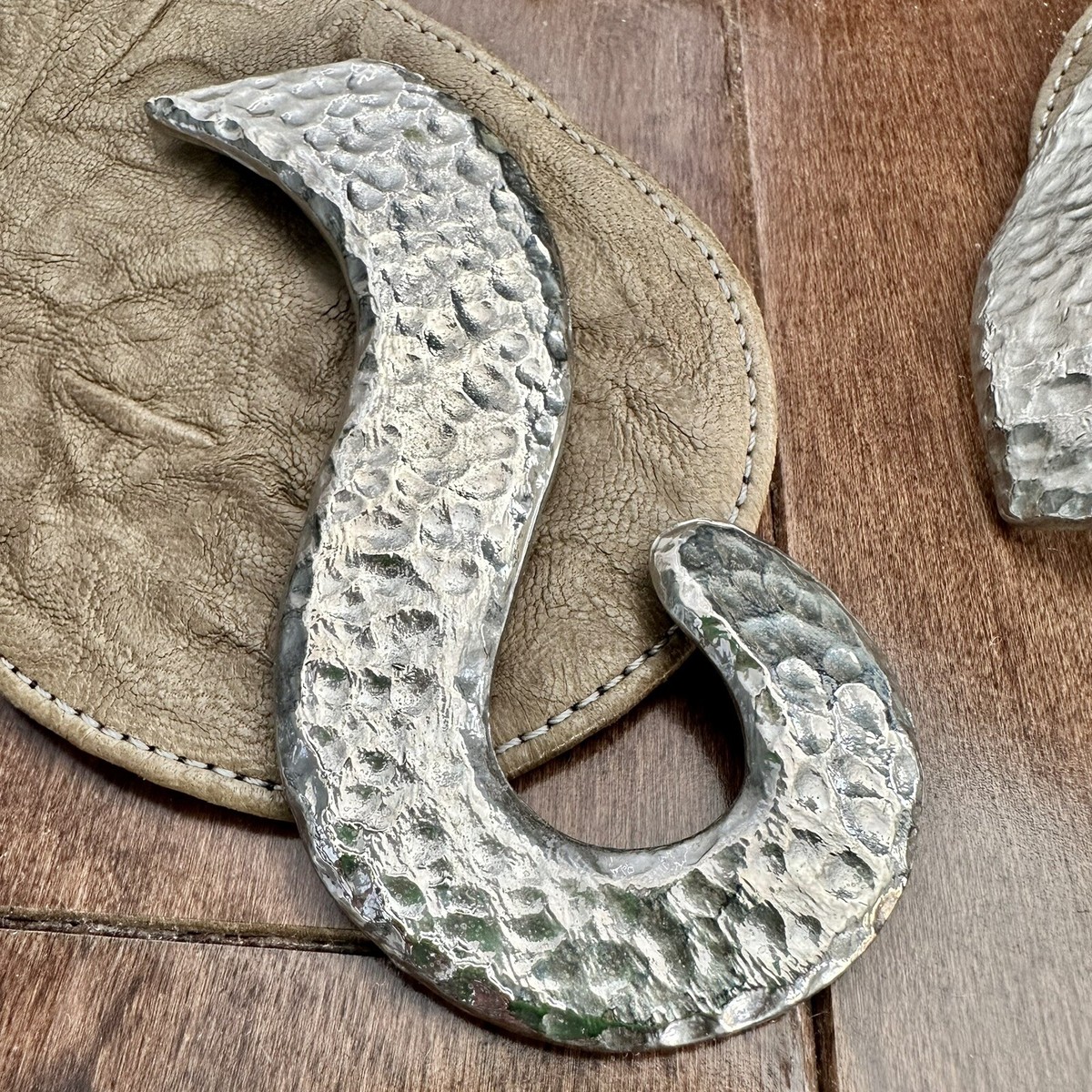 RAINA Leather Belt with Hammered Silver Buckle - Sz S | eBay display picture 2