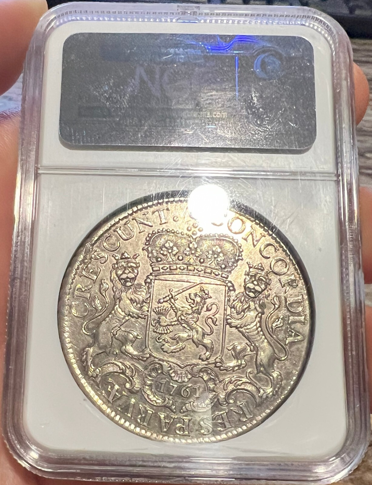 Picture 2 of 4