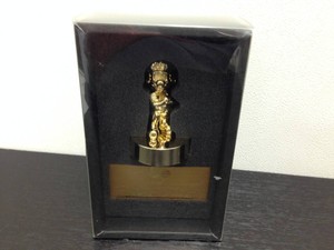 club nintendo mario statue