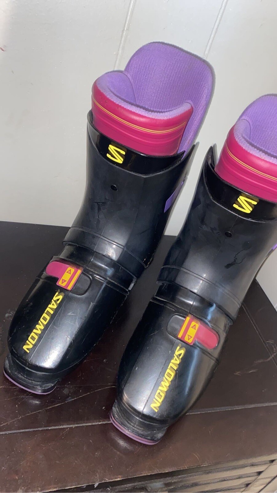 Scarponi da sci da discesa Salomon SX72 HTC nero come nuovi rosa 330 335