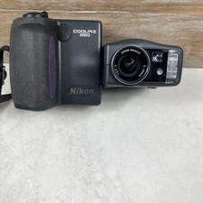 Nikon COOLPIX 995 3.2MP Digital Camera - NO T...