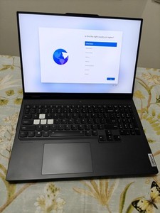 Lenovo Legion Pro 7 16IRX8H Laptop 16", I9-13900HX RTX 4090 64GB RAM 5TB SSD