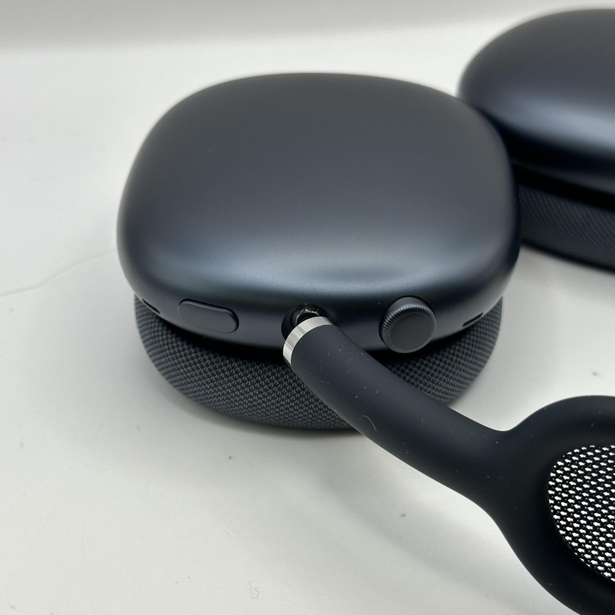 Apple AirPods Max USB-C Midnight - Excellent Condition (NO SMART