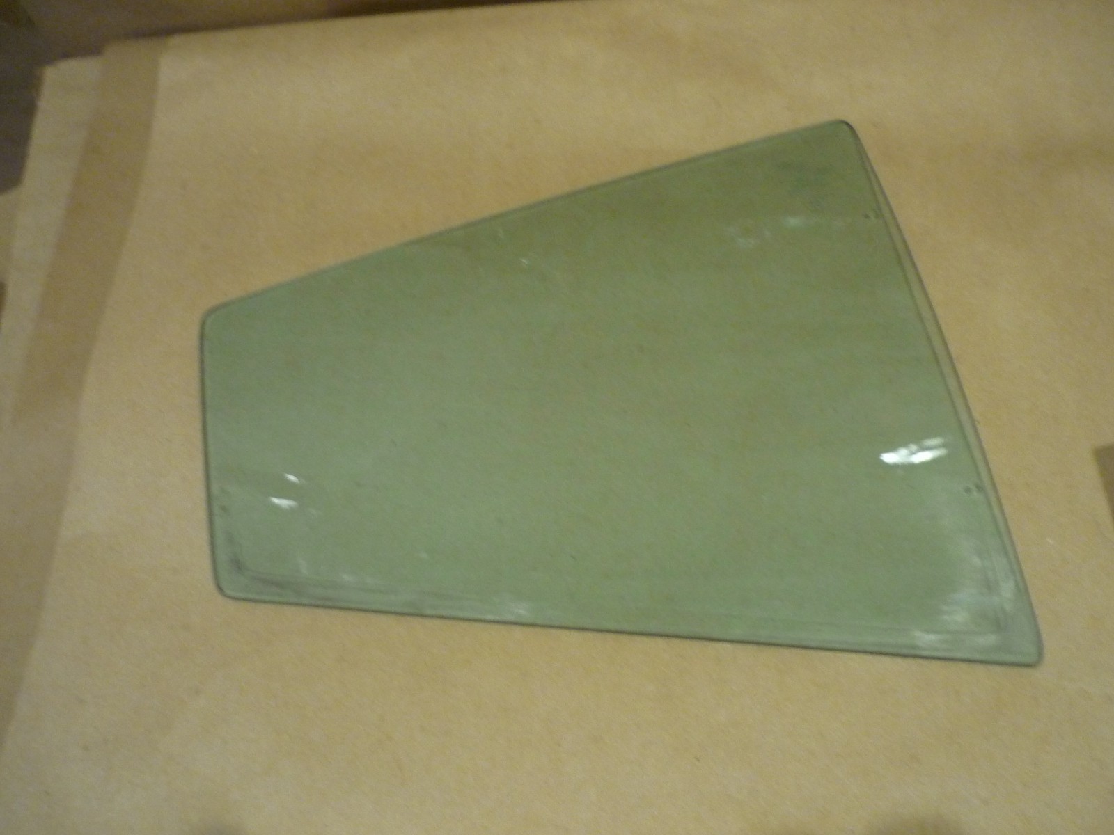Ferrari 208, 308, 328 GTS - RH Rear Side Quarter Glass - P/N 60162807