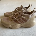 Foto 2 di 10
