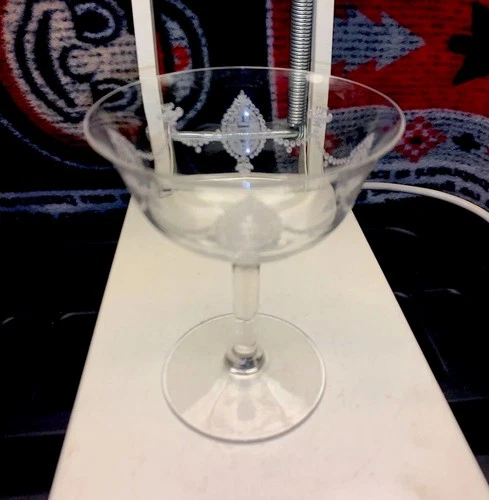 Beautiful Cordial Etched Wine Glass Manganese