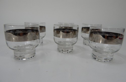 Vintage Barware Drinking/Cocktail Glasses Silver Band Automobiles Set of 6 - Picture 3 of 5
