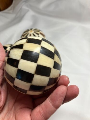 Mackenzie Style Farmhouse Black and Ivory Checked Balls (3) - Picture 2 of 10