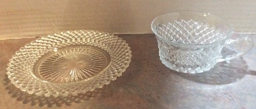 Vintage Anchor Hocking Miss America Diamond Point Clear Cups & Saucers Set of 6 - Picture 3 of 5