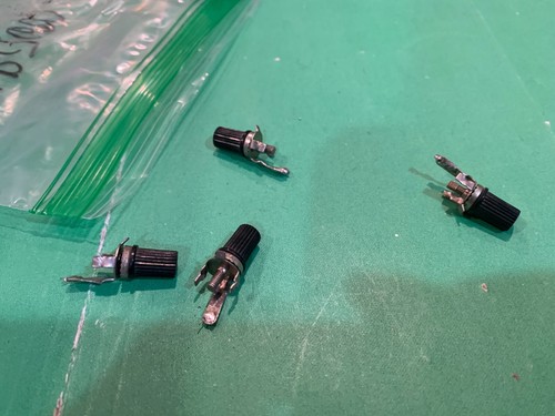 Kenwood KR-7600 Stereo Receiver Parting Out Ground Screws (4)