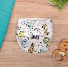 One Pampers Pure Hybrid Reusable Cloth Diaper Cover Animal Pattern 8-35 LB 0-30m