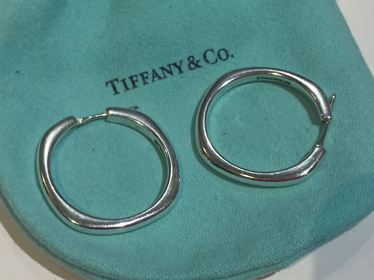 Tiffany cushion shop hoop earrings