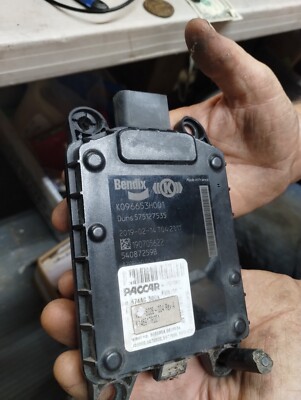 Bendix PACCAR OEM K096653H001 Wingman Front Radar Anti Collision Module Assembly