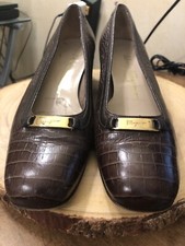 VINTAGE SALVATORE FERRAGAMO LEATHER SMALL PUMP 80739 SIZE 8 A