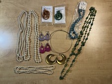 11 Piece Costume Fashion Jewelery Lot Earrings Necklaces Some NWT