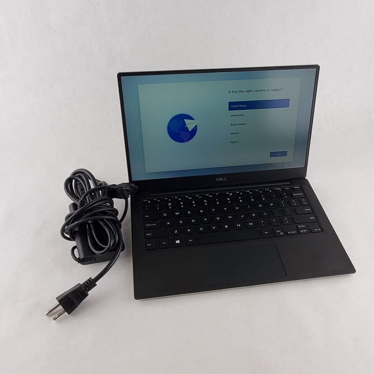 Dell XPS 13 9360 Laptop Intel Core i5-8250U 1.60Hz 8GB Ram Dell XPS 13 9360 Laptop Intel Core i5-8250U 1.60Hz 8GB Ram