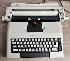 Olivetti Lexikon 82 Typewriter Electric Portable with case (jams up, see desc) thumbnail