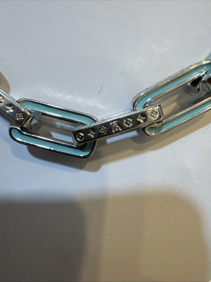 Collar Louis Vuitton Monograma Hombre Collar Cuenta con Eslabones Esmaltados Azul Claro Foto 2 de 4