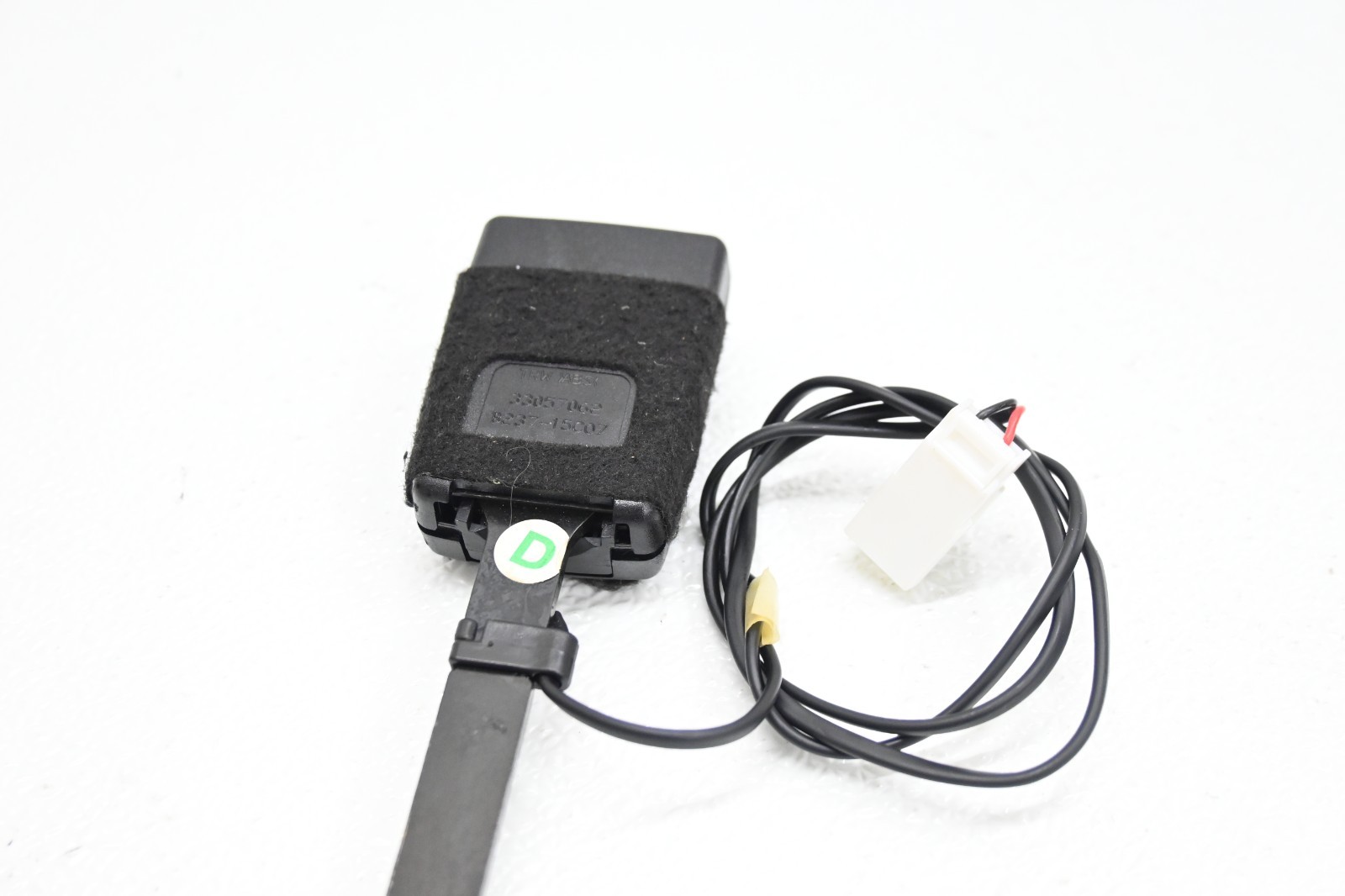 ⭐ 03-12 Maserati Quattroporte Front R or L Seat Belt Latch Receiver Oem