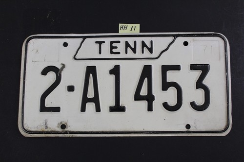 1970's - TENNESSEE LICENSE PLATE - 1W 1439 (HH 11