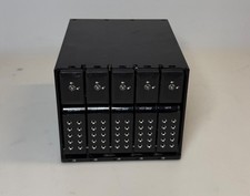 iStarUSA BPN-DE350SS-BLACK 3x5.25" to 5x3.5" SAS/SATA 6.0 Gb/s Trayless Hot-Swap
