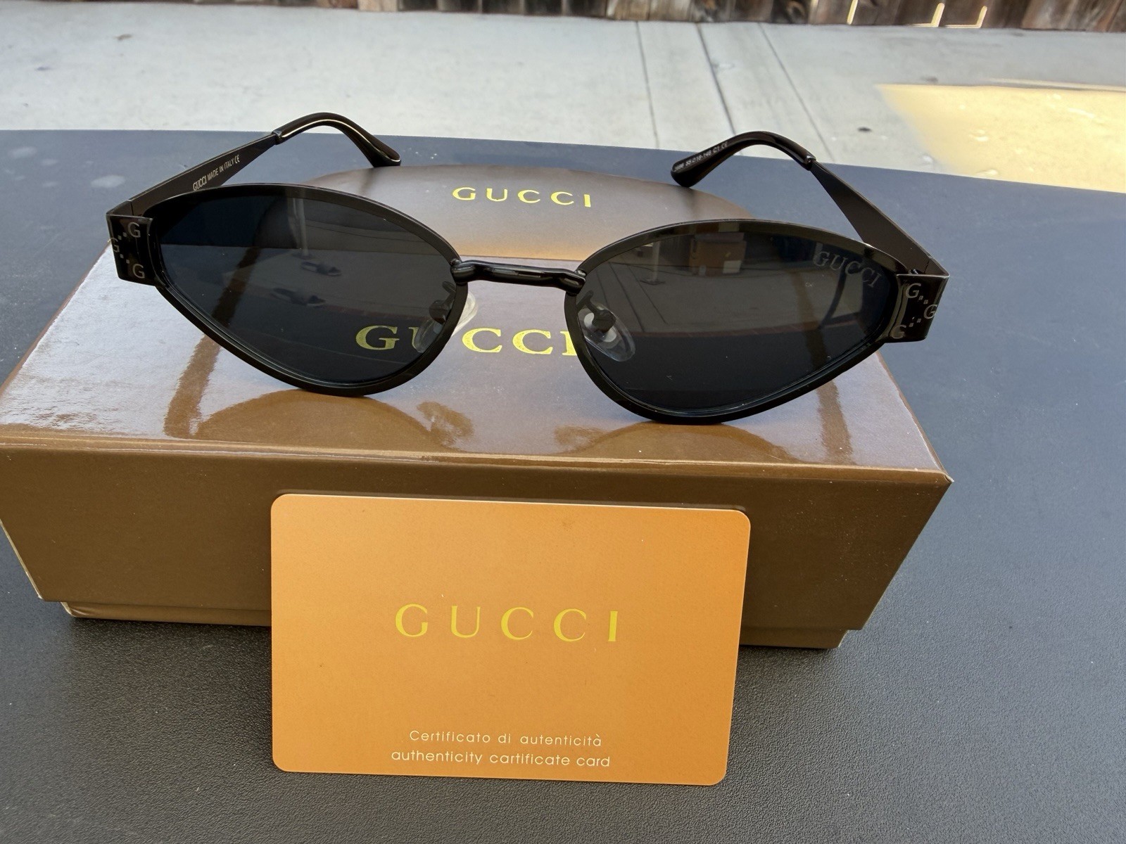Gucci 2800/S Women’s Oval Sunglasses Black Frame/Lens Tinted UV400