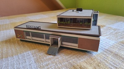 Ho Postamt Gebäude 70er Jahre Bauhaus-Style 2 Etagen / 24 x 18 cm