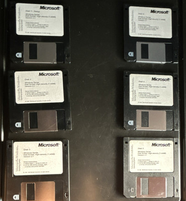 Microsoft Windows 3.1 Operating System 3.5'' Floppy 6 Disk Set. Collectible Rare