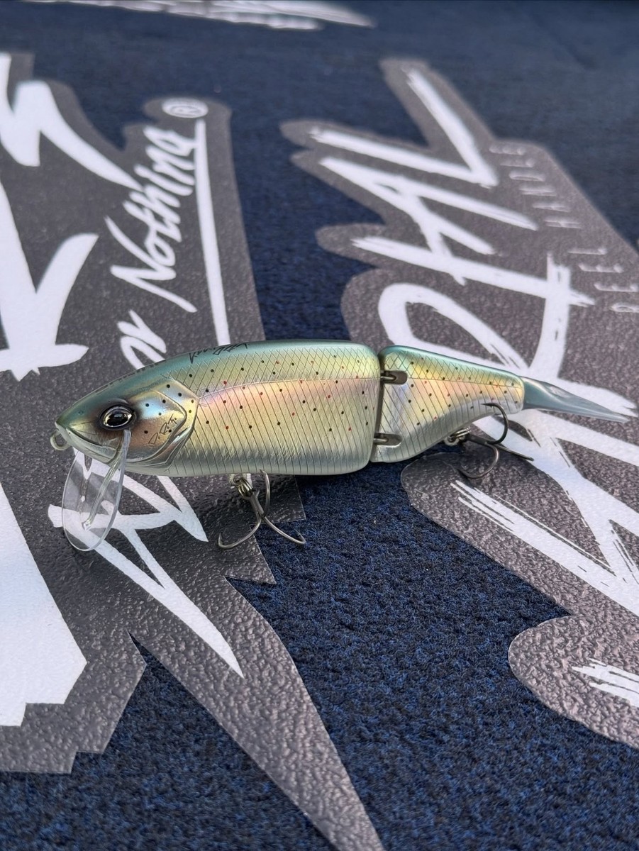 DRT×ENGINE タイニークラッシュLOW SATSUKI TROUT 🔥DRT×ENGINE🔥 TINY KLASH SATSUKI TROUT☘ ̖́- @engine_bass