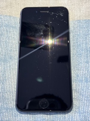 Apple iPhone 8 - 64GB - Space Gray (Unlocked) - A1905  - Good Condition