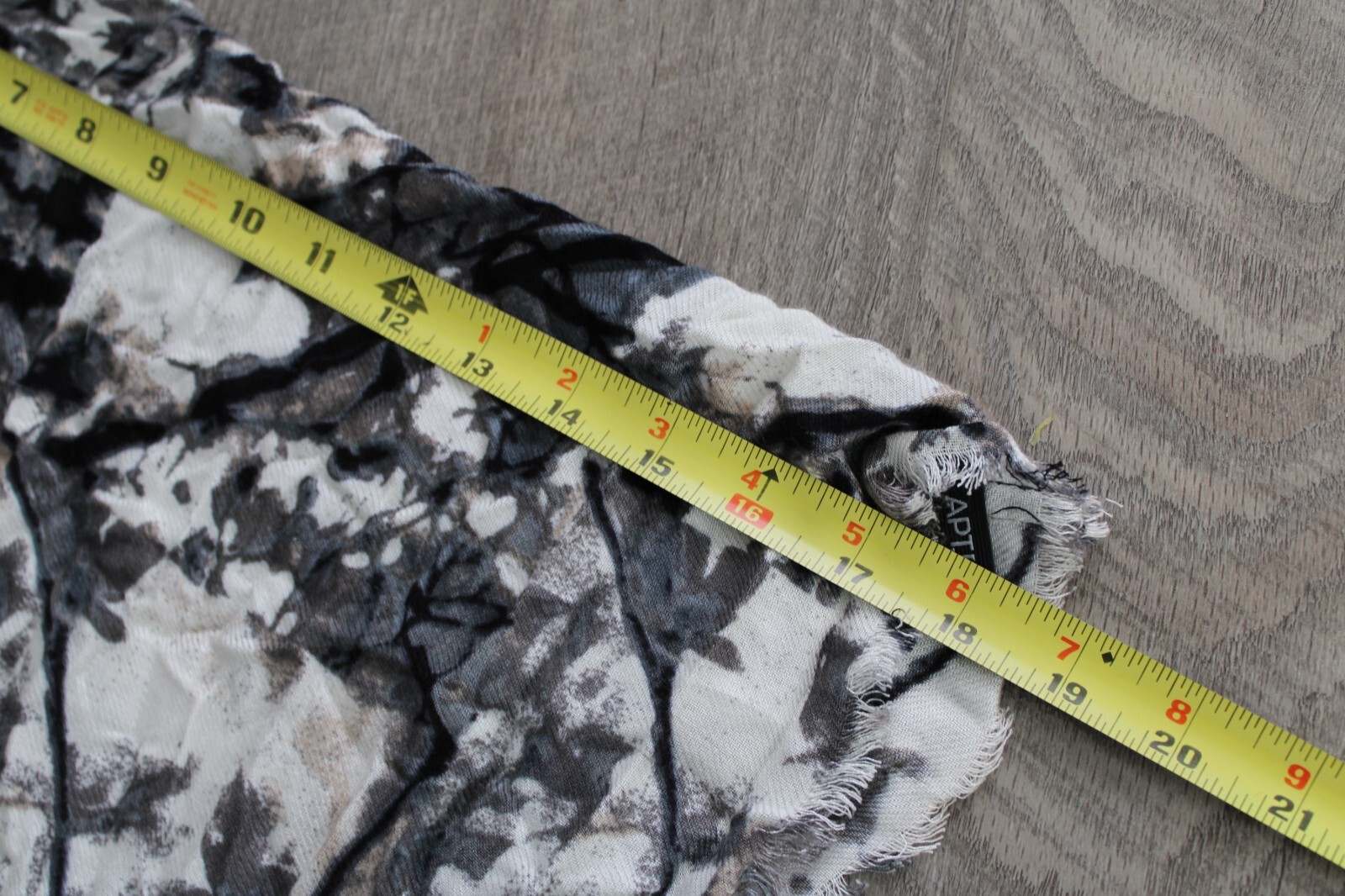 Apt 9 Infinity Loop Accent Scarf Abstract Tan Off… - image 4