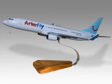 Boeing 737-900 Arkefly Desk Wood Airplane New Model Small Scale 1/130