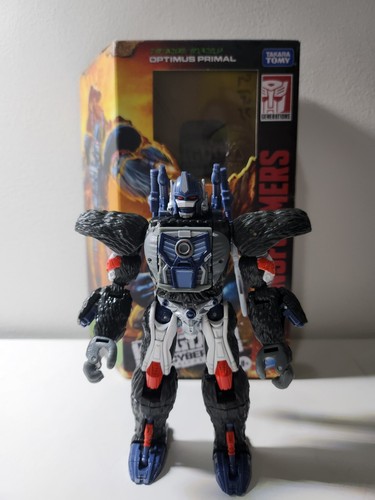 Optimus Primal Transformers Kingdom WFC Hasbro Takara Tomy action figure - Foto 5 di 5
