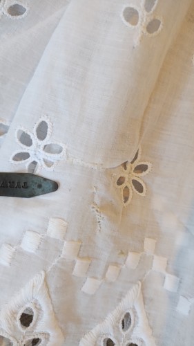 Antique Edwardian White Cotton floral Eyelet skirt petticoat - Med Large W: 30" - Picture 19 of 21