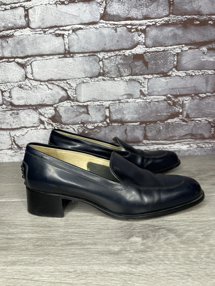 Zapatos de salón mocasines de colección con tacón de cuero azul marino TOD'S 38EU/7,5M EE. UU. Foto 3 de 4