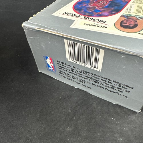 Carte da basket NBA Hoops serie 1 1989-89 ~ scatola completa 36 confezioni sigillate Jordan - Foto 4 di 6