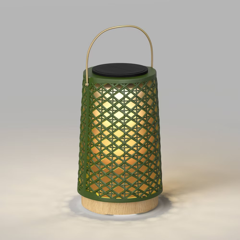 Rattan BatterySolar LED Outdoor Medium Lantern Heathered Green - Threshold 4490₽