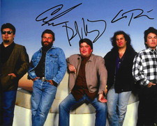 * LOS LOBOS * signed 8x10 photo * DAVID HIDALGO, LOUIE PEREZ & CONRAD * COA *