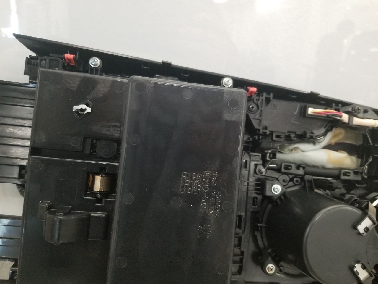 23 2023 TOYOTA CAMRY XSE FRONT CENTER FLOOR CONSOLE FINISH PANEL ONLY 